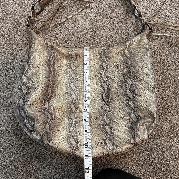 Hobo Lennox Shoulder Bag Snakeskin Print Leather Fringe Metallic Zipper - Picture 12 of 15